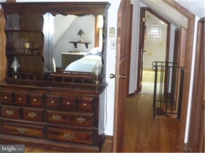 180 Kings Road Westampton, NJ 08060 - Photo 10 of 19 Bedroom - Main