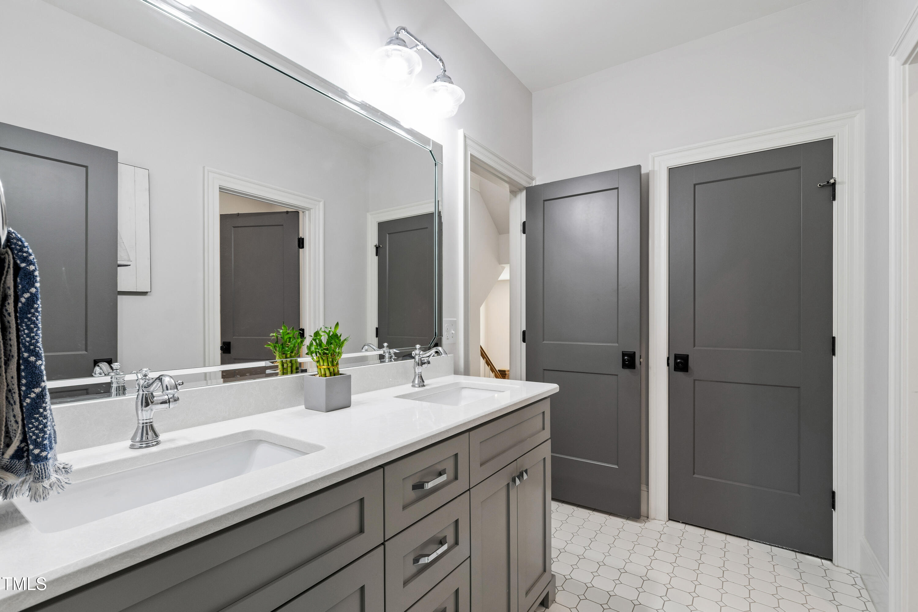 3337 Cheswick Drive Raleigh, NC 27609 - Photo 41 of 88 Cheswick-37