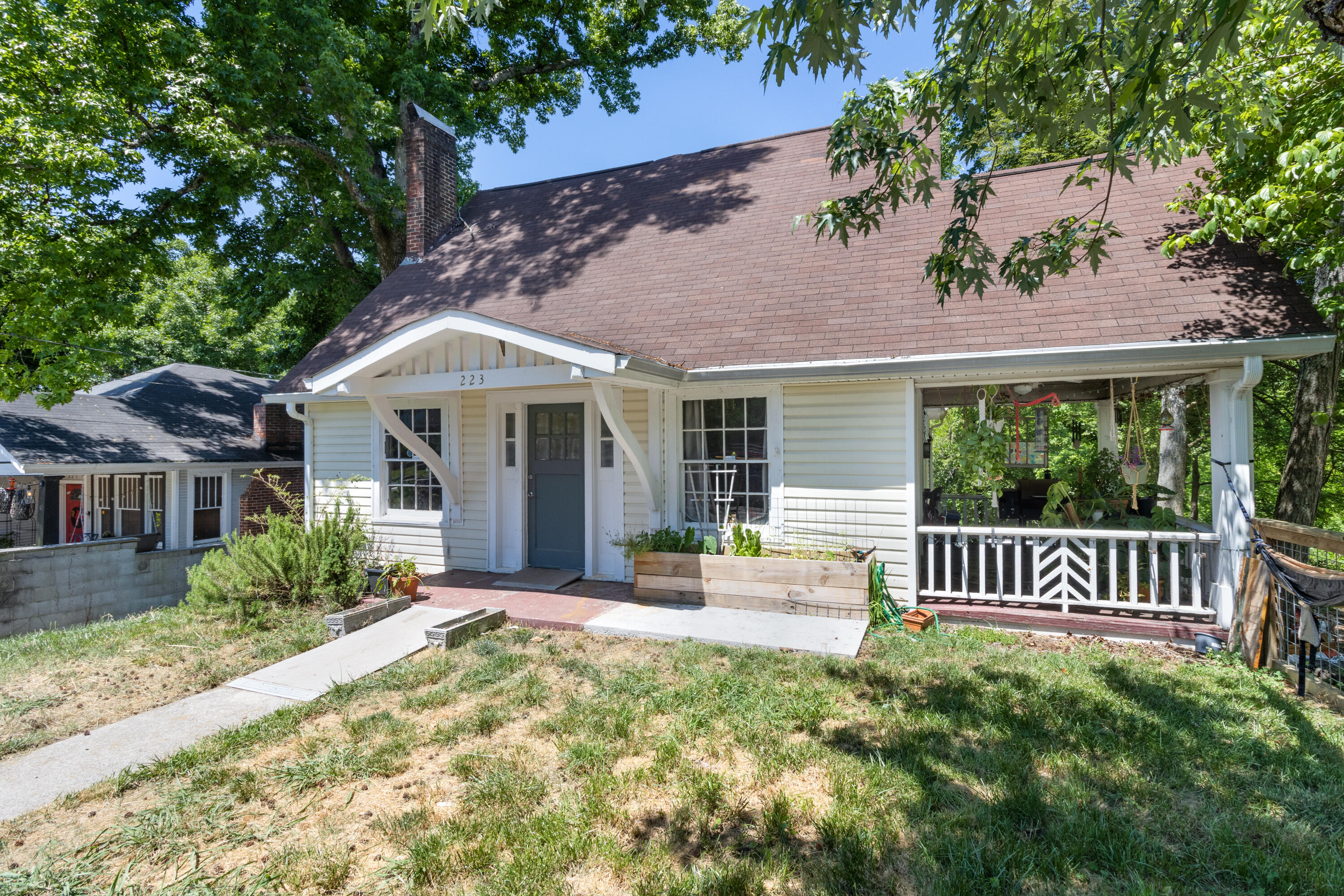 223 Booth Rd-3