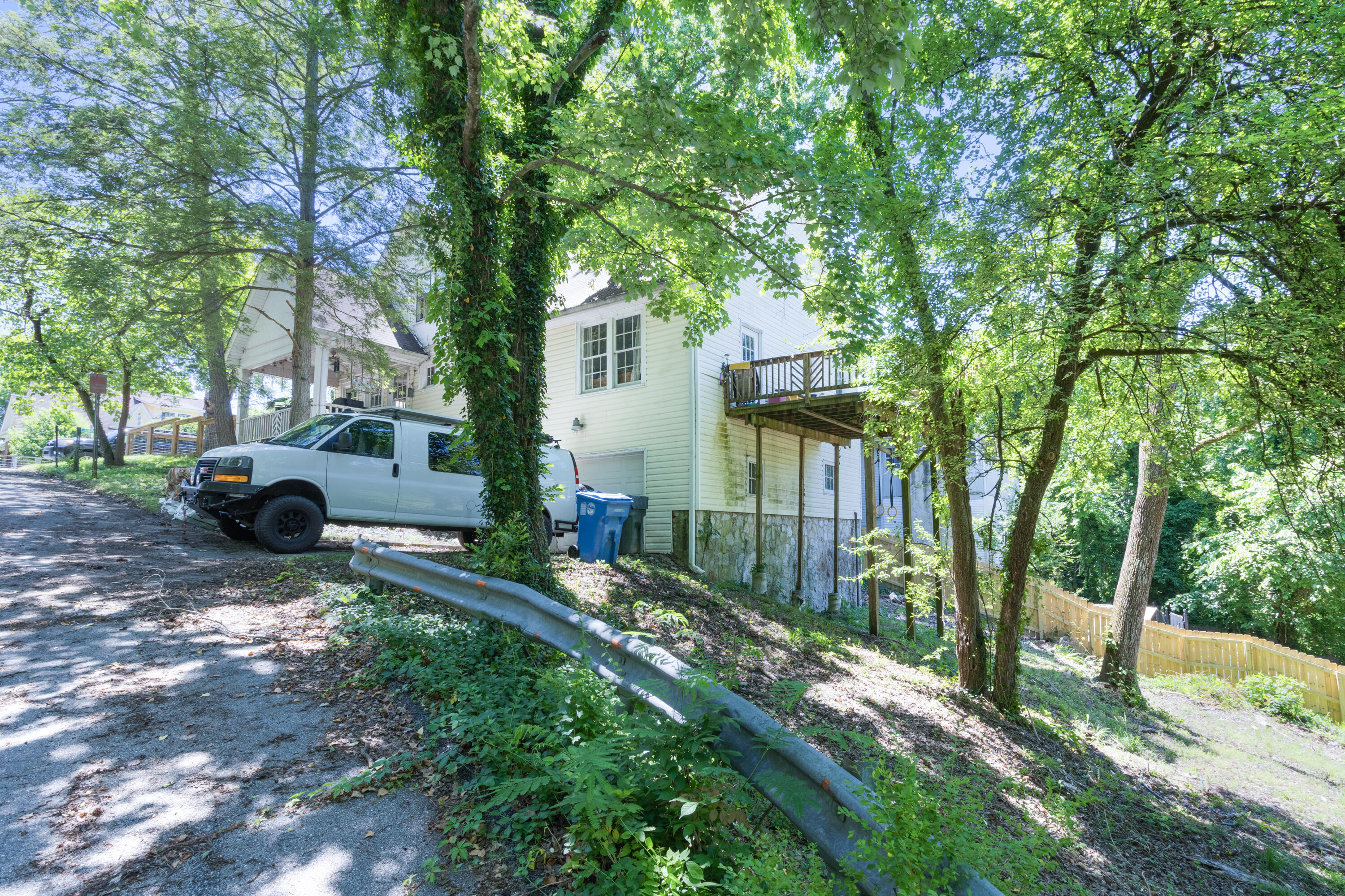 223 Booth Road Chattanooga, TN 37411 - Photo 34 of 34 223 Booth Rd-36