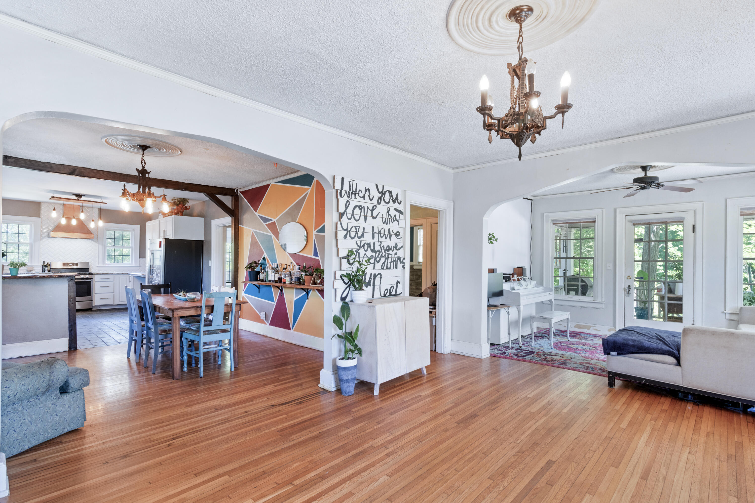 223 Booth Road Chattanooga, TN 37411 - Photo 5 of 34 223 Booth Rd-7
