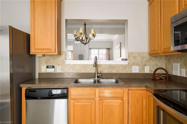 $214,900 | 1604 Olivers Crossing Circle, Winston-Salem, NC 27127
