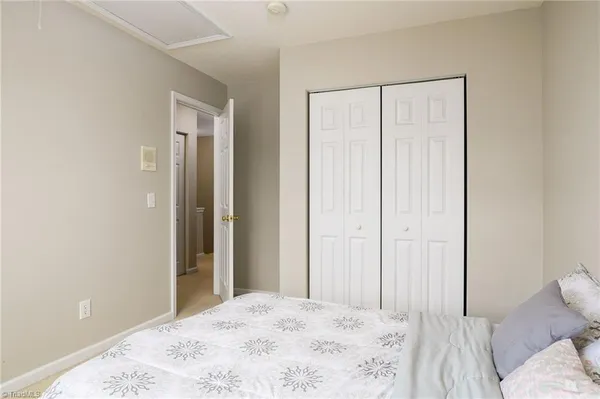 $214,900 | 1604 Olivers Crossing Circle, Winston-Salem, NC 27127