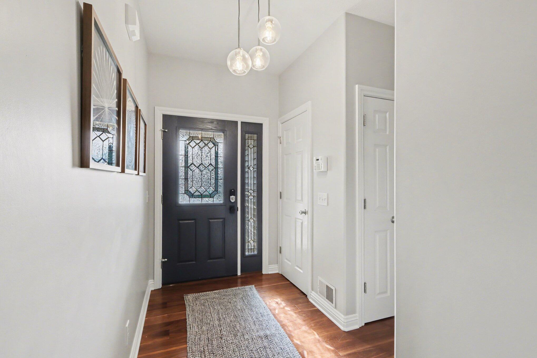 9800 Navy Pier Street Portage, MI 49002 - Photo 4 of 40 foyer
