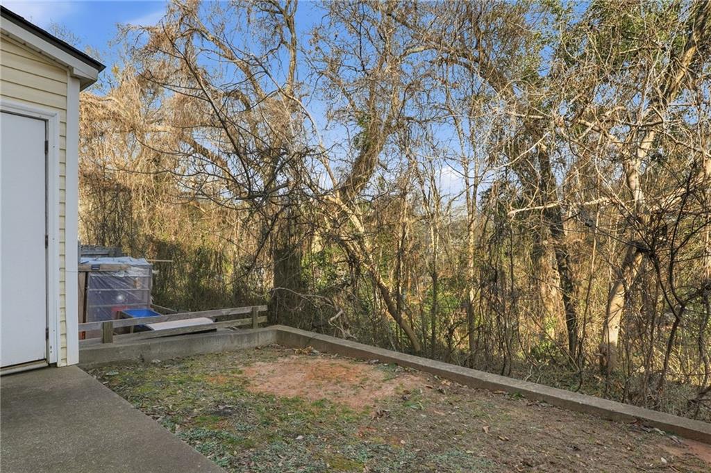 21 Timber Ridge Drive Cartersville, GA 30121 - Photo 19 of 24 a backyard of a house with lots of green space