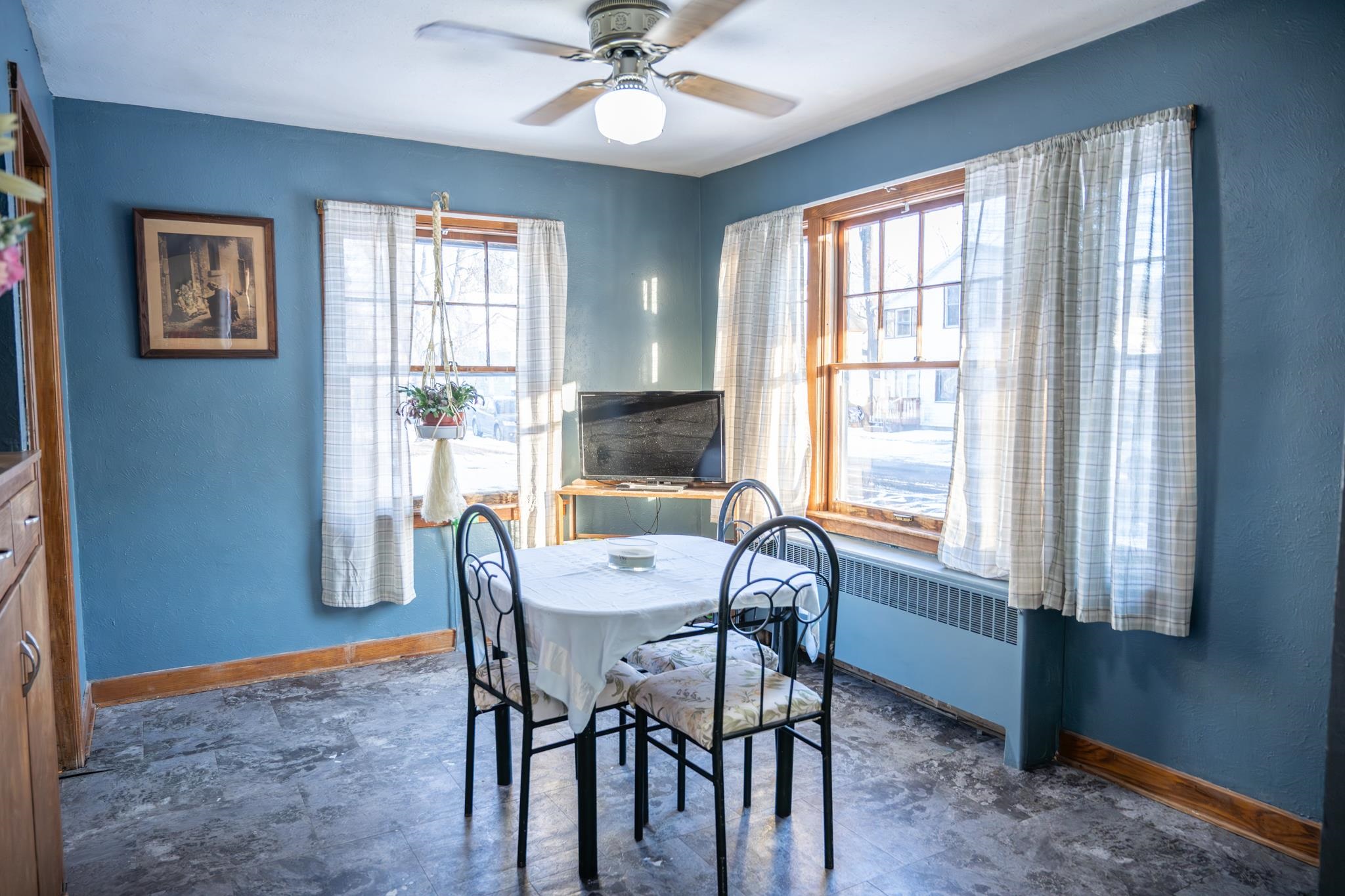 129 Wisconsin Street Mauston, WI 53948 - Photo 12 of 50