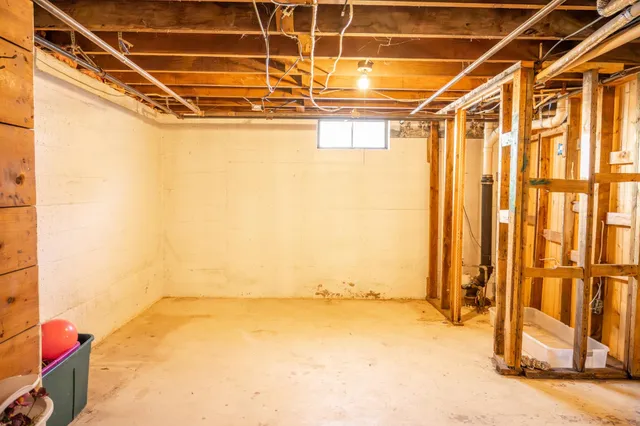 $165,000 | 129 Wisconsin Street, Mauston, WI 53948