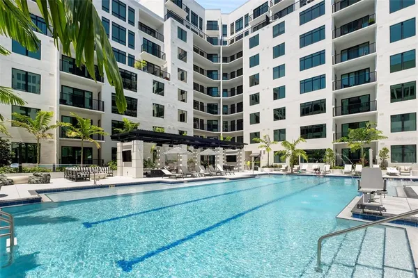 $3,433 | 1991 Main Street, Unit ASTER B5 DEN, Sarasota, FL 34236