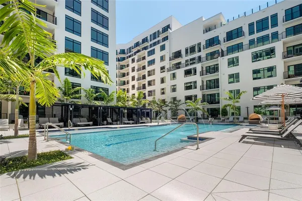 $3,433 | 1991 Main Street, Unit ASTER B5 DEN, Sarasota, FL 34236