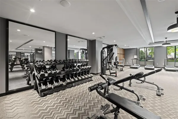 $3,433 | 1991 Main Street, Unit ASTER B5 DEN, Sarasota, FL 34236