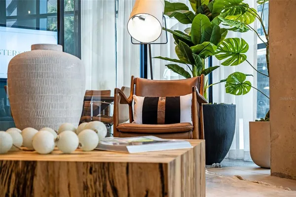 $3,433 | 1991 Main Street, Unit ASTER B5 DEN, Sarasota, FL 34236