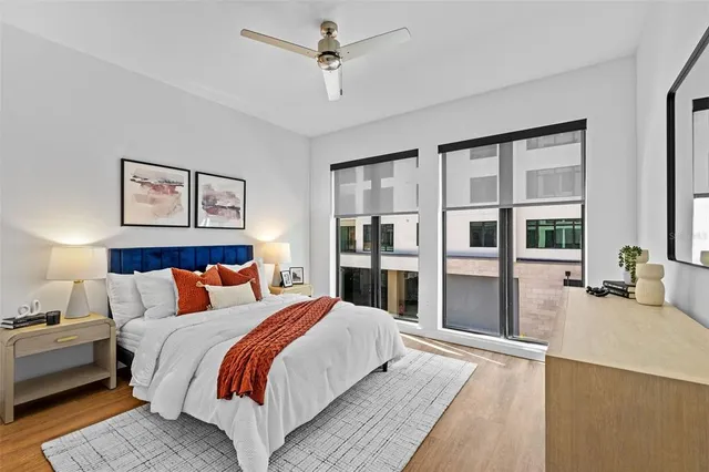 $3,190 | 1991 Main Street, Unit LINKS B6, Sarasota, FL 34236