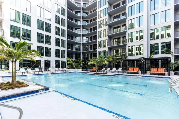 $3,433 | 1991 Main Street, Unit ASTER B5 DEN, Sarasota, FL 34236