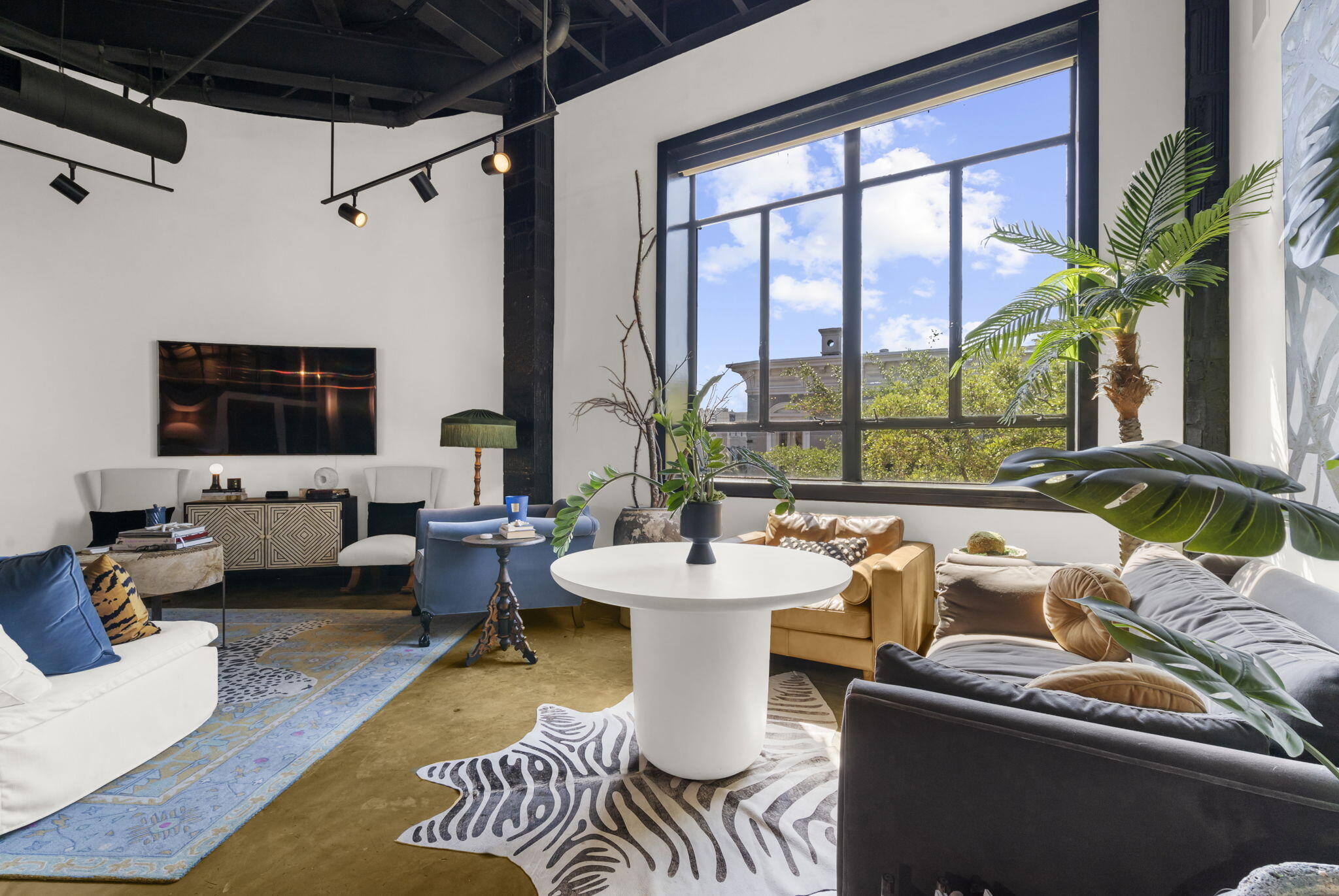 517 King Street, Unit 7 Charleston, SC 29403 - Photo 3 of 75 77-web-or-mls-DSC08568