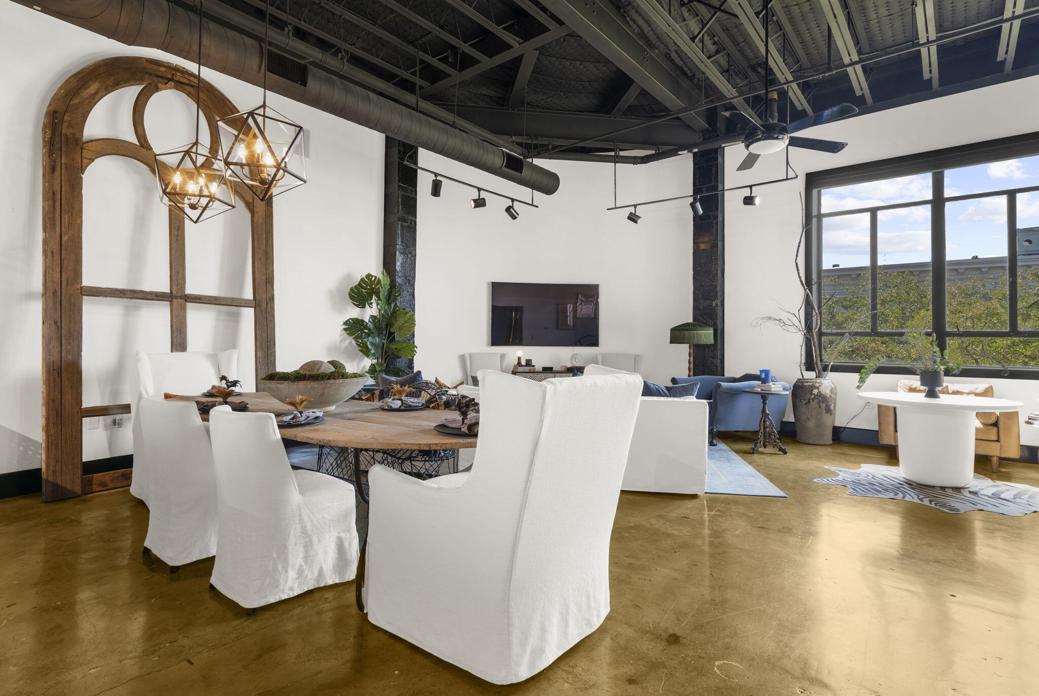 517 King Street, Unit 7 Charleston, SC 29403 - Photo 4 of 75 55-web-or-mls-DSC08403