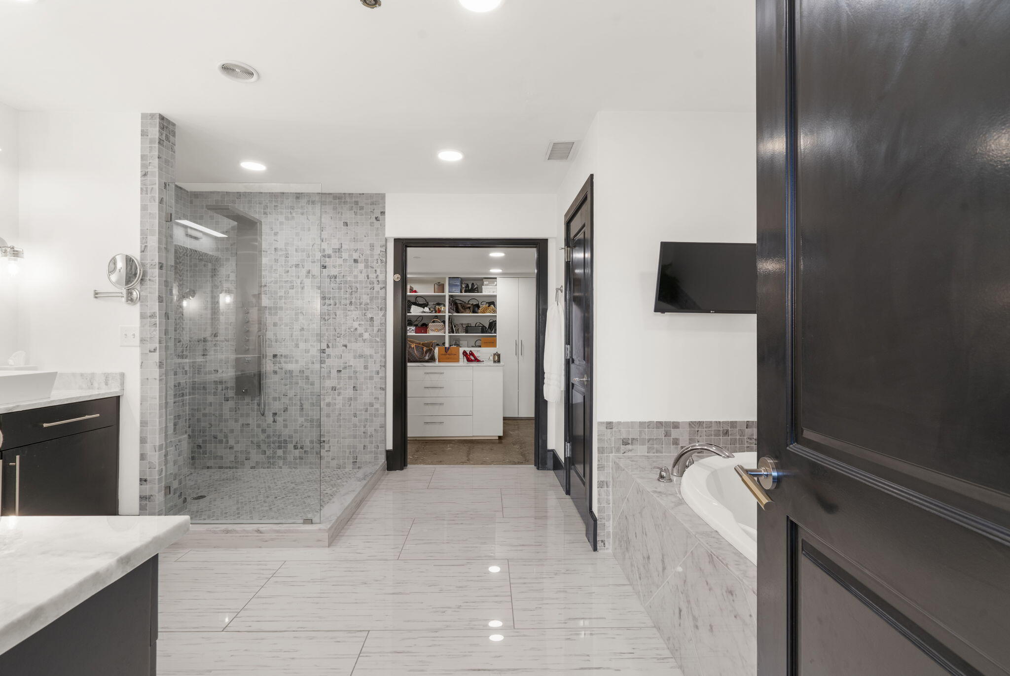 517 King Street, Unit 7 Charleston, SC 29403 - Photo 42 of 75 57-web-or-mls-DSC08413 (2)