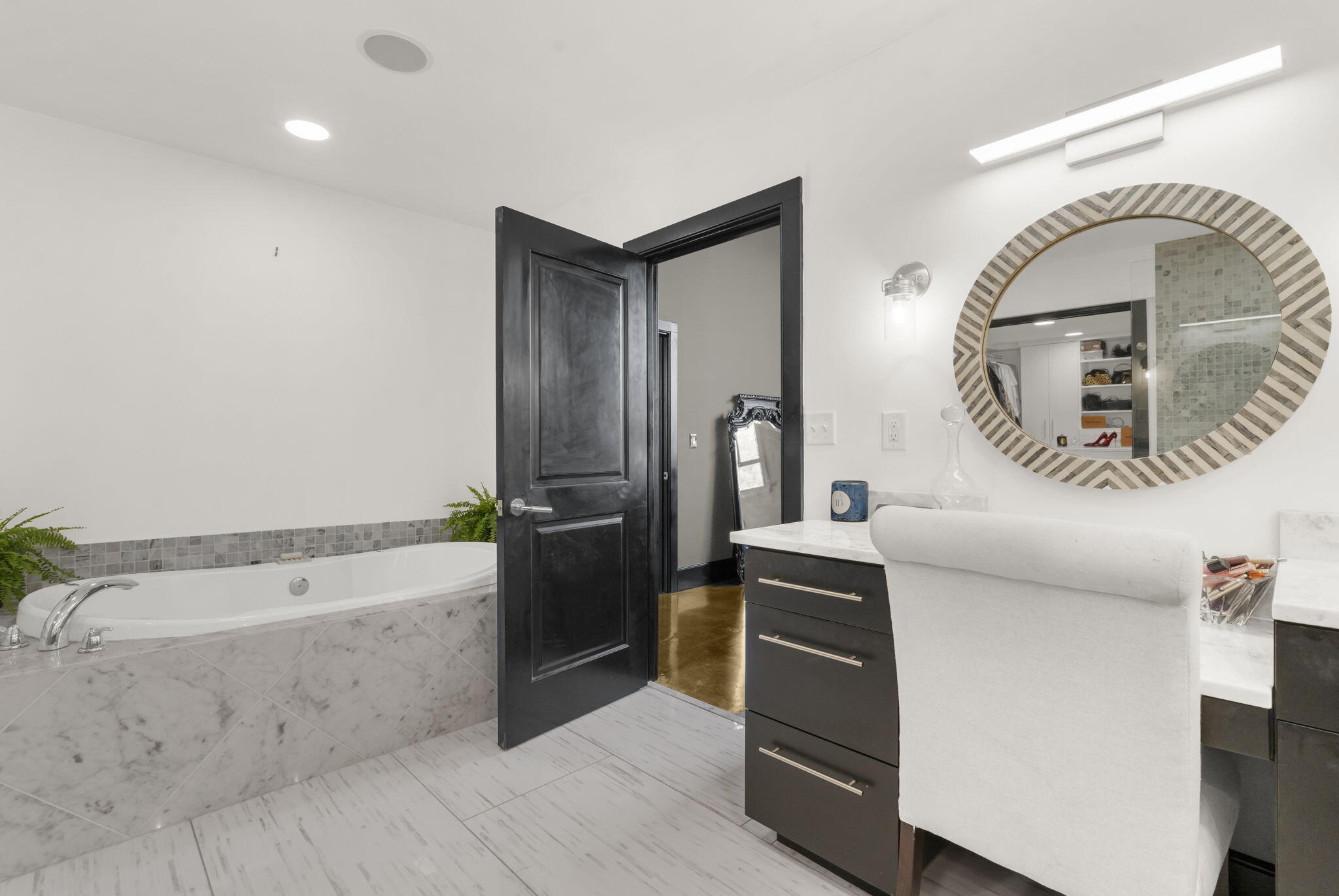 517 King Street, Unit 7 Charleston, SC 29403 - Photo 46 of 75 63-web-or-mls-DSC08447 (2)