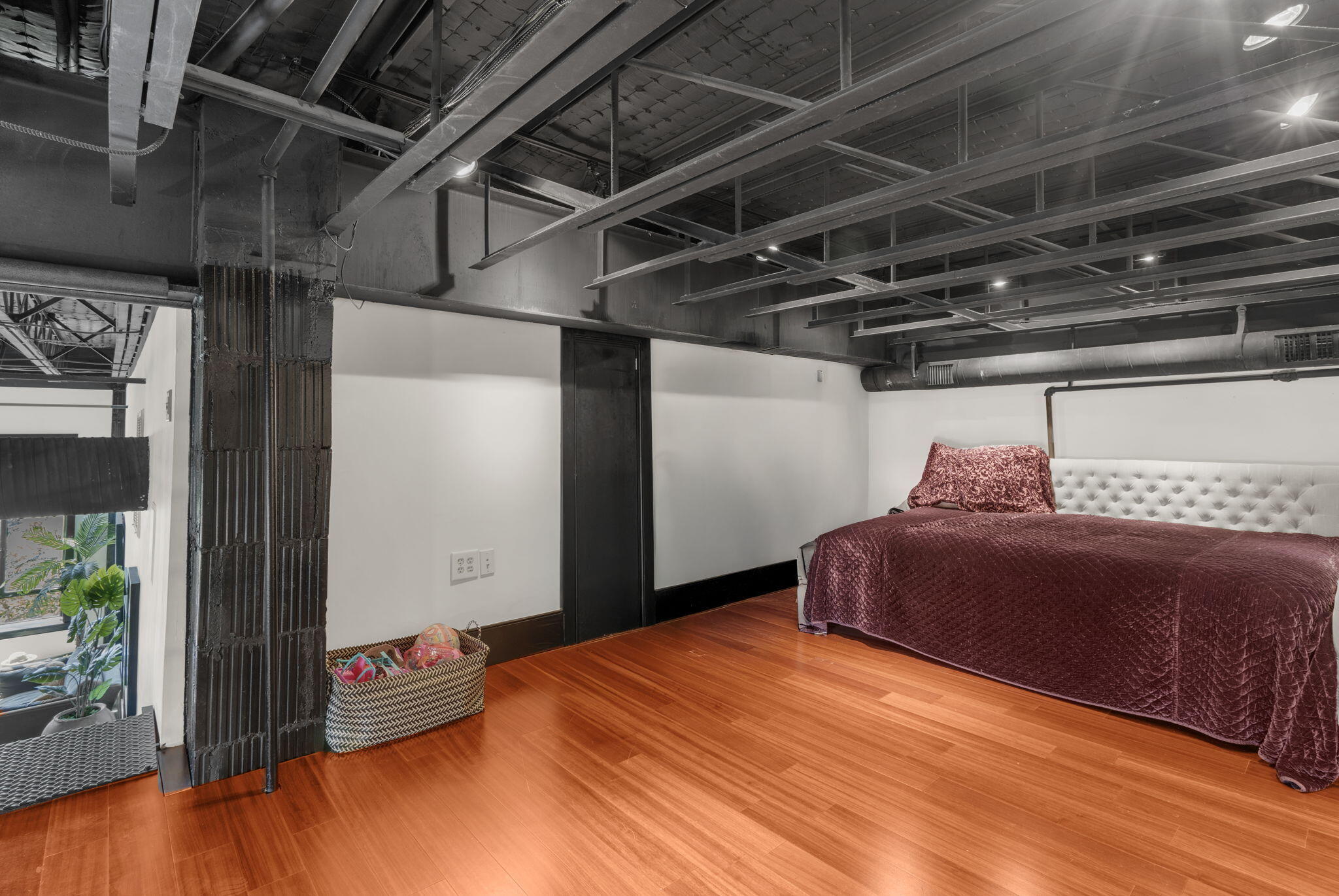 517 King Street, Unit 7 Charleston, SC 29403 - Photo 52 of 75 109-web-or-mls-DSC08822