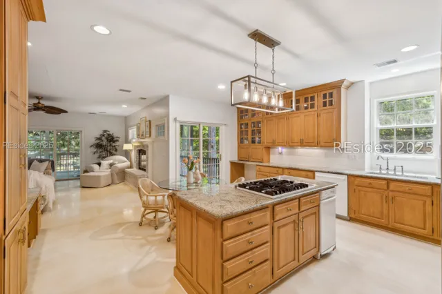 $750,000 | 66 Timber Lane, Hilton Head Island, SC 29926