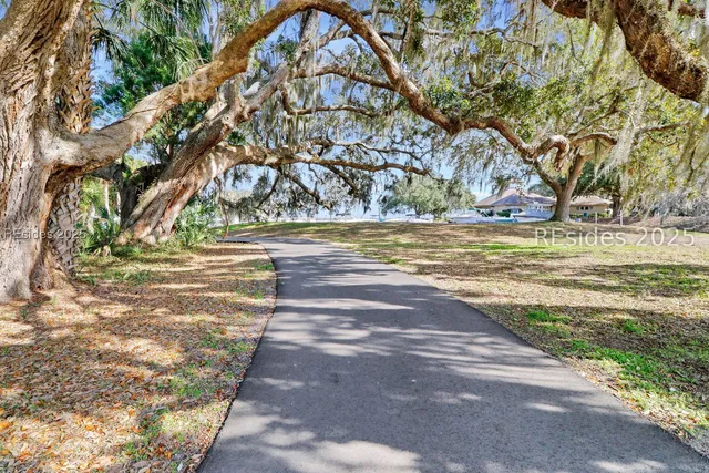 $750,000 | 66 Timber Lane, Hilton Head Island, SC 29926