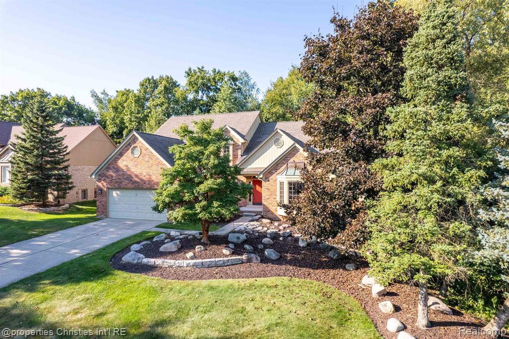 2160 Reagan Drive Rochester Hills, MI 48309 - Photo 1 of 60