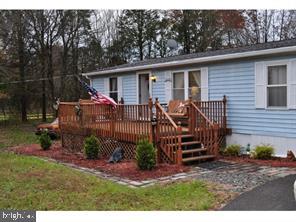2898 Upper Ridge Road Pennsburg, PA 18073 - Photo 3 of 21 2019 front of house and deck