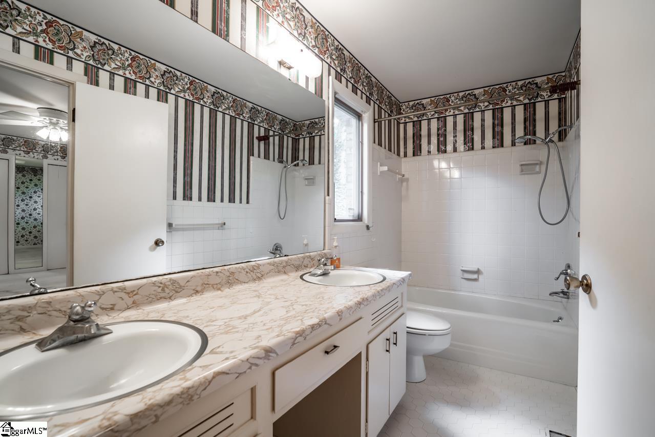 347 Pimlico Road Greenville, SC 29607 - Photo 12 of 28