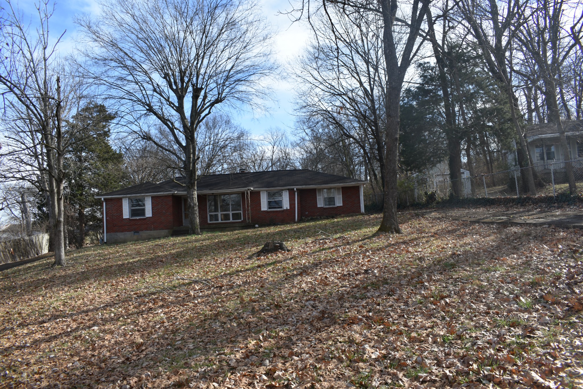 141 Hillcrest Drive Madison, TN 37115 - Photo 3 of 18