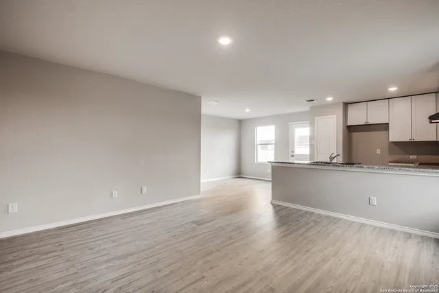 $1,450 | 2623 Pechora Pipit, New Braunfels, TX 78130