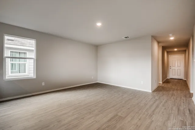 $1,450 | 2623 Pechora Pipit, New Braunfels, TX 78130