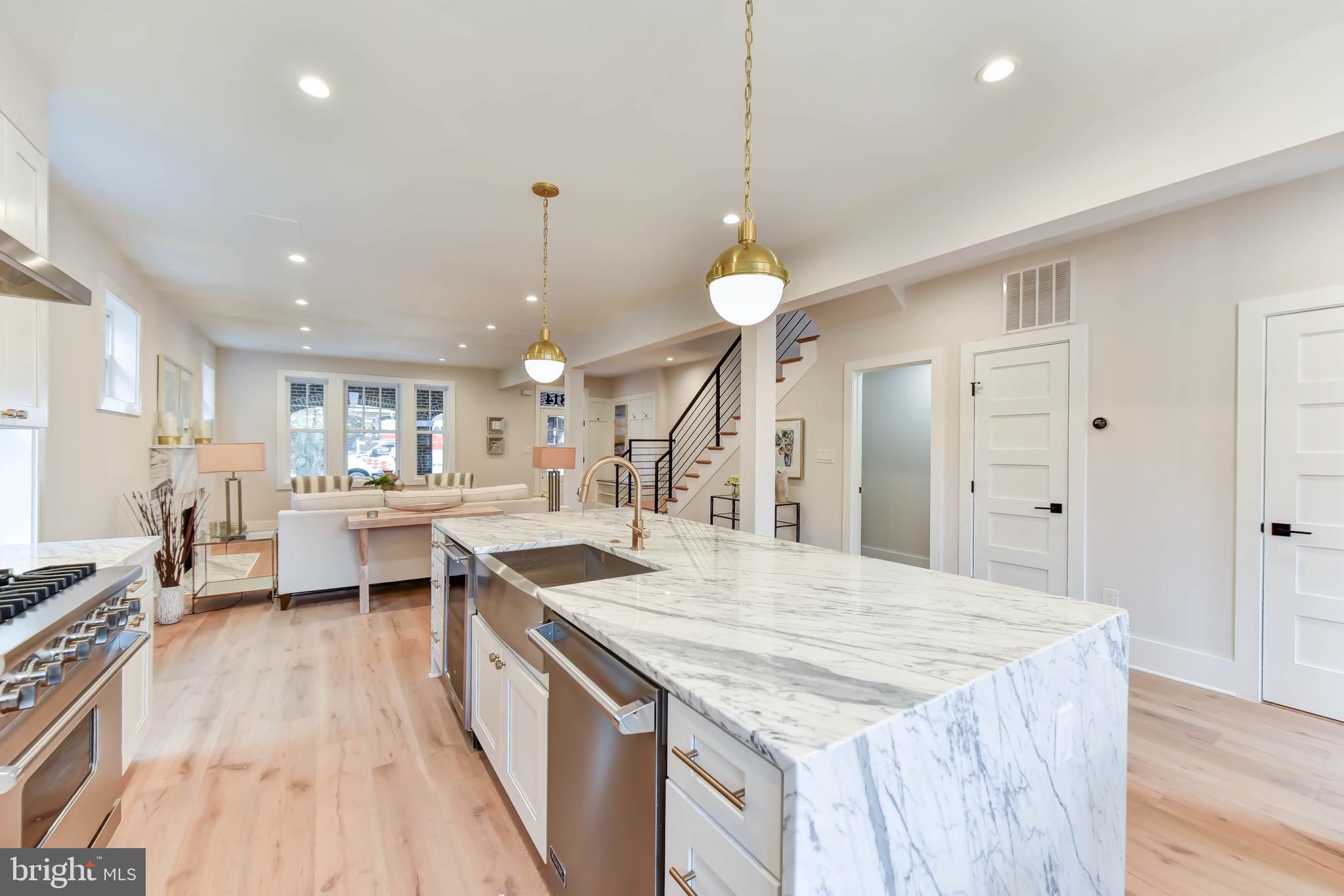 2814 39th Street Northwest Washington, DC 20007 - Photo 13 of 53