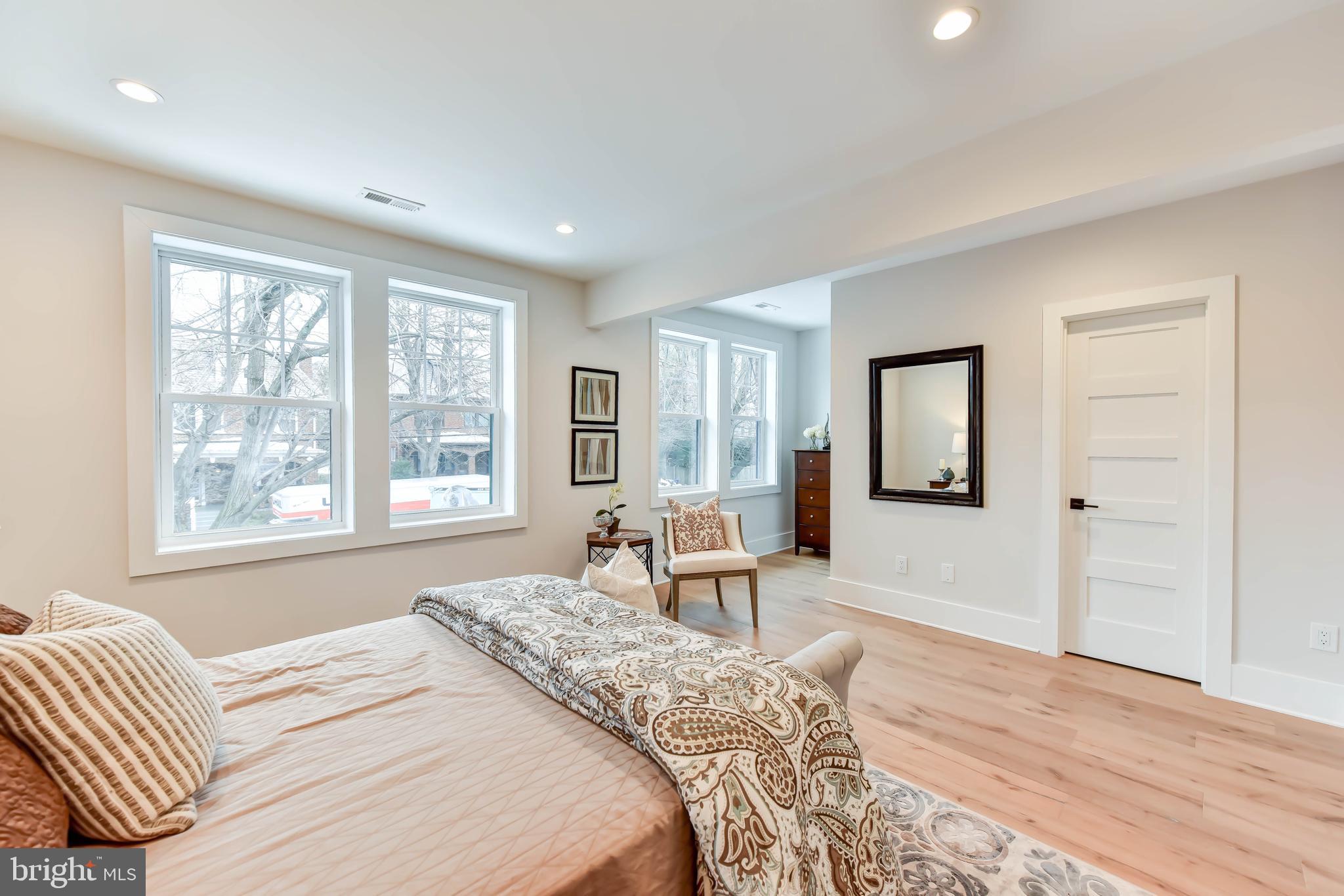 2814 39th Street Northwest Washington, DC 20007 - Photo 21 of 53