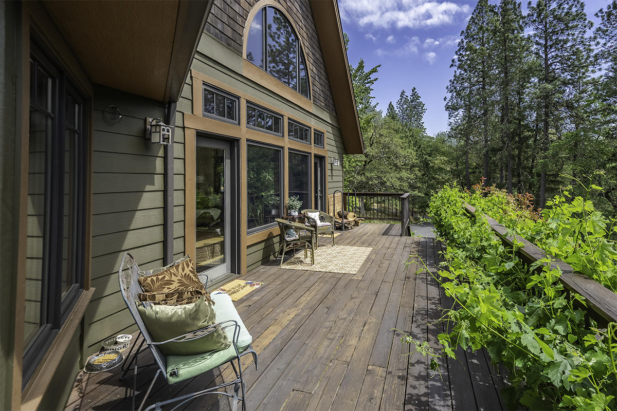 16000 North Applegate Road Grants Pass, OR 97527 - Photo 17 of 61 DSC00693-HDR