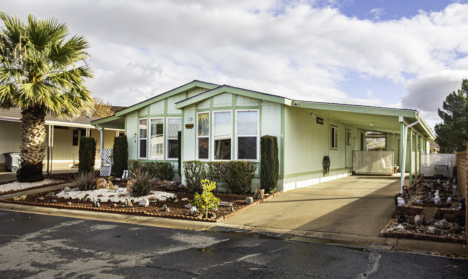 1526 North Dixie Downs Road, Unit 19 St. George, UT 84770 - Photo 1 of 1 Front Right