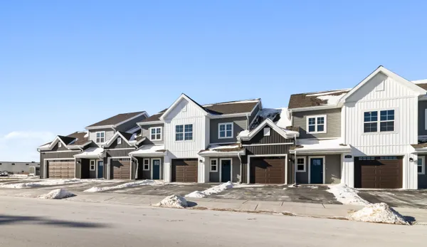 $299,900 | 1675 Reigle Drive, Unit #2, Kewaskum, WI 53040