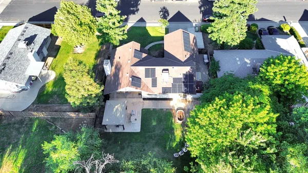$460,000 | 42 McKelvy Avenue, Clovis, CA 93611
