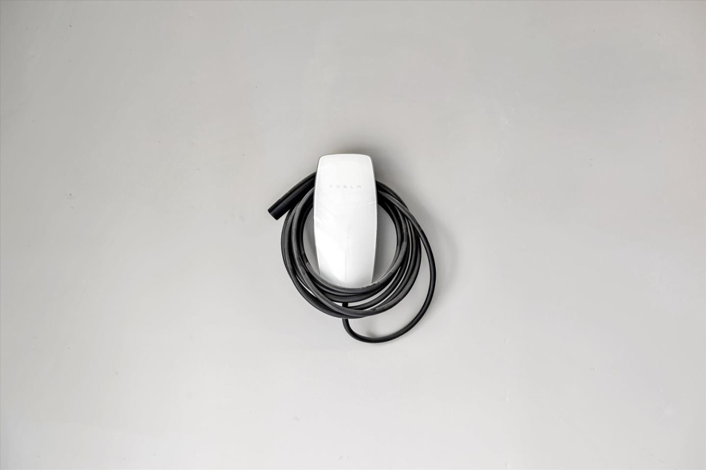 682 Ridgeview Terrace Fremont, CA 94536 - Photo 28 of 38 a bathroom with a toilet and a vanity