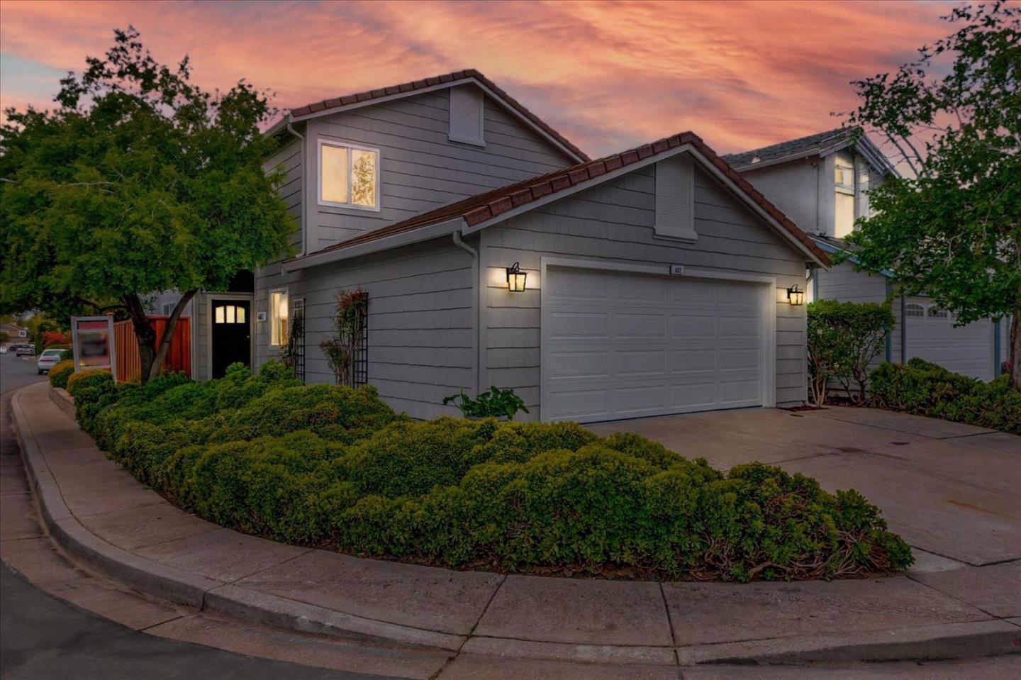 682 Ridgeview Terrace Fremont, CA 94536 - Photo 33 of 38 a front view of a house with garden