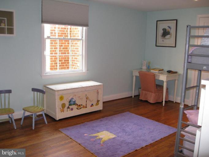 305 West Wind Road Towson, MD 21204 - Photo 18 of 20 Bedroom #2