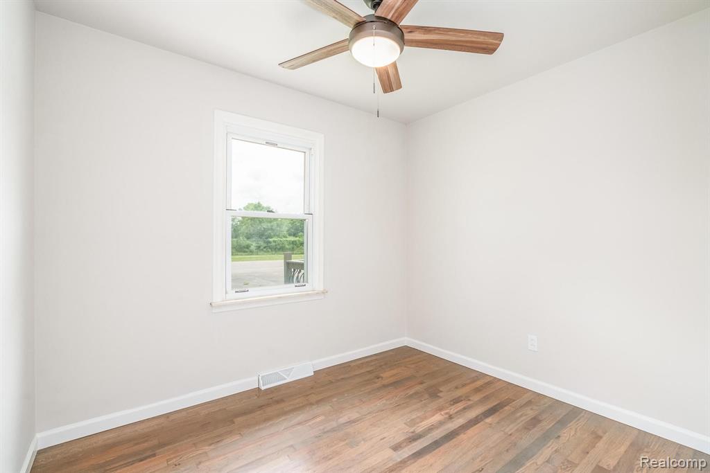 14236 Beech Daly Road Taylor, MI 48180 - Photo 18 of 26