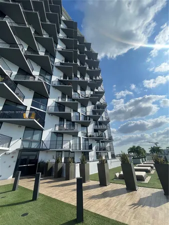 $3,100 | 5252 Northwest 85th Avenue, Unit 303, Doral, FL 33166