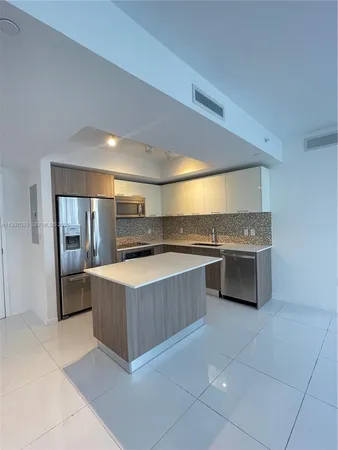 $3,100 | 5252 Northwest 85th Avenue, Unit 303, Doral, FL 33166