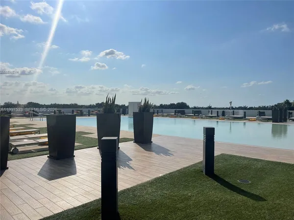 $3,100 | 5252 Northwest 85th Avenue, Unit 303, Doral, FL 33166