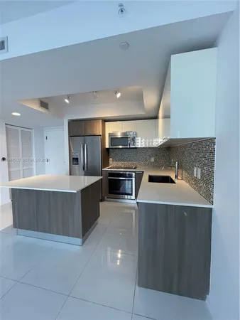 $3,100 | 5252 Northwest 85th Avenue, Unit 303, Doral, FL 33166