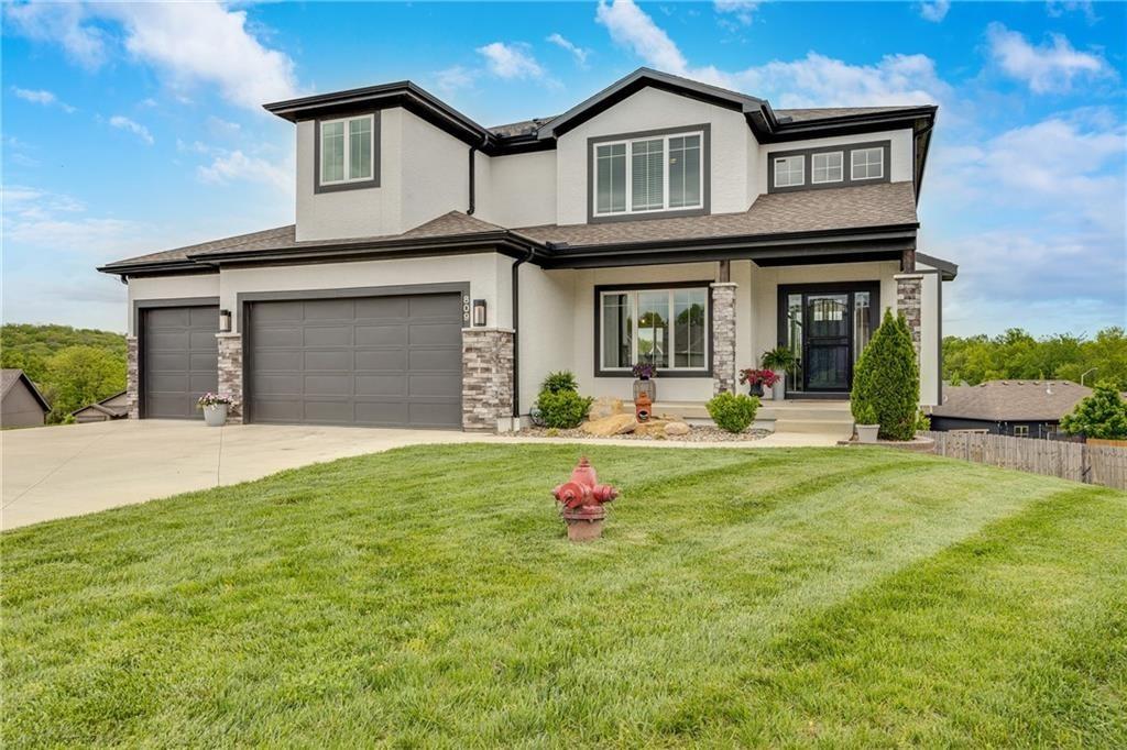 809 Maple Street Lone Jack, MO 64070 - Photo 3 of 53