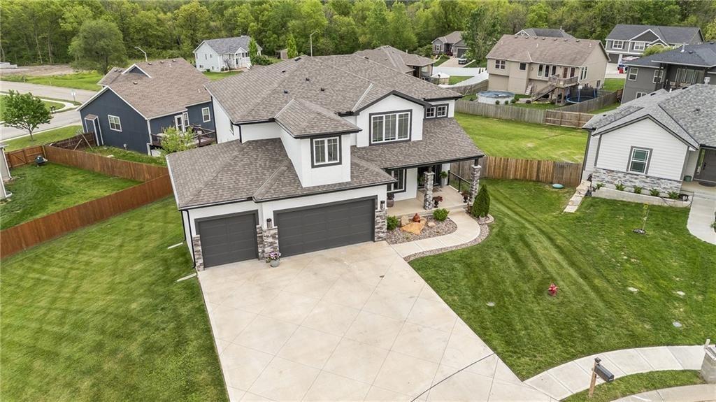 809 Maple Street Lone Jack, MO 64070 - Photo 4 of 53