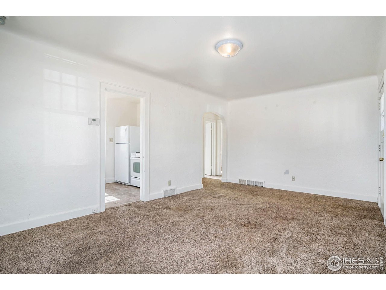 945 East Prospect Road Fort Collins, CO 80525 - Photo 4 of 15 Living Room