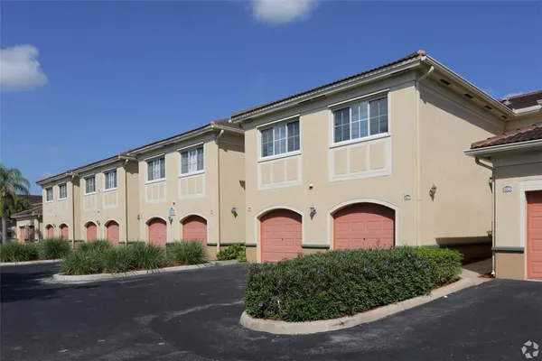 $2,200 | 2421 Centergate Drive, Unit 104, Miramar, FL 33025