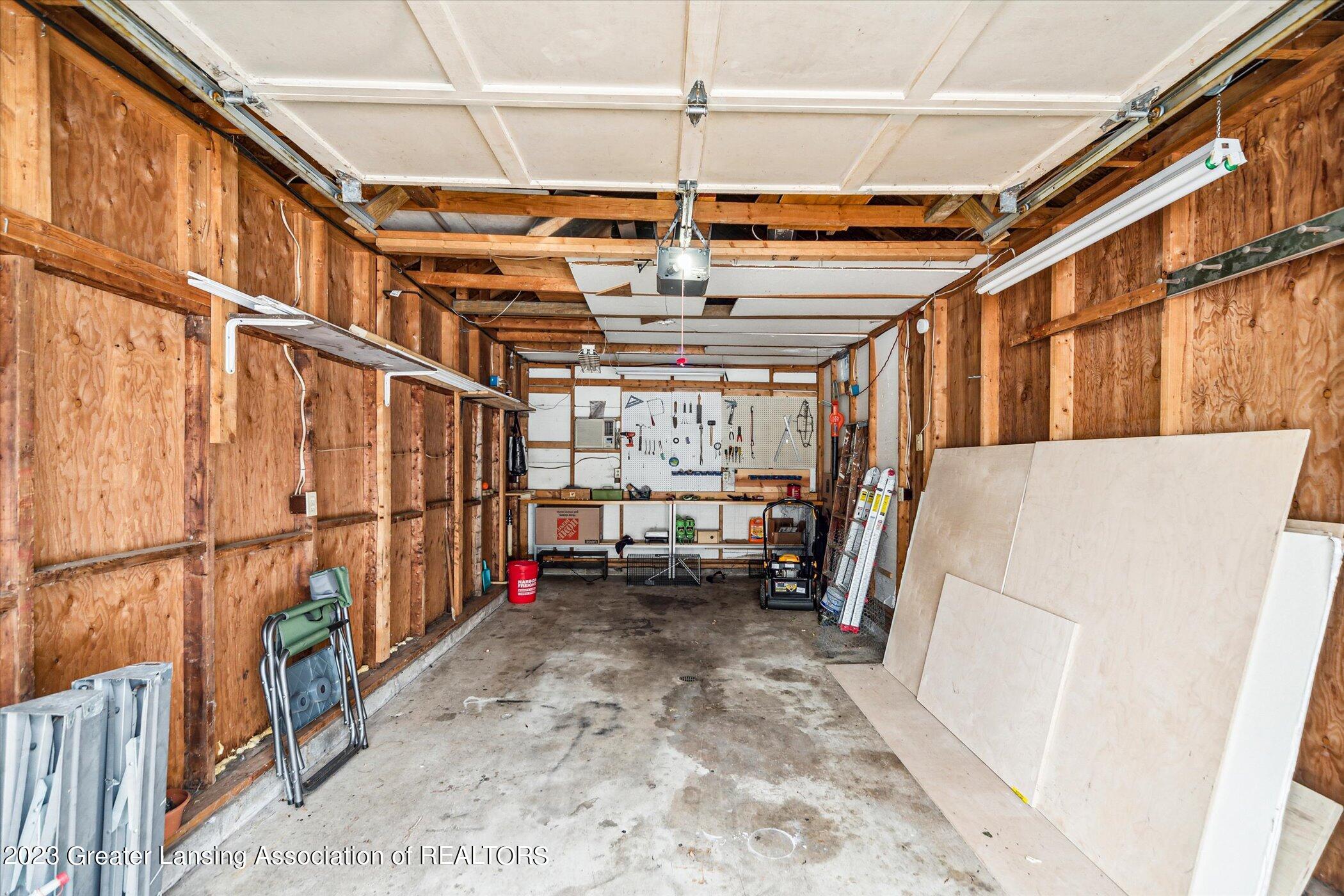 403 Renker Road Lansing, MI 48917 - Photo 23 of 27 Garager/Work Area