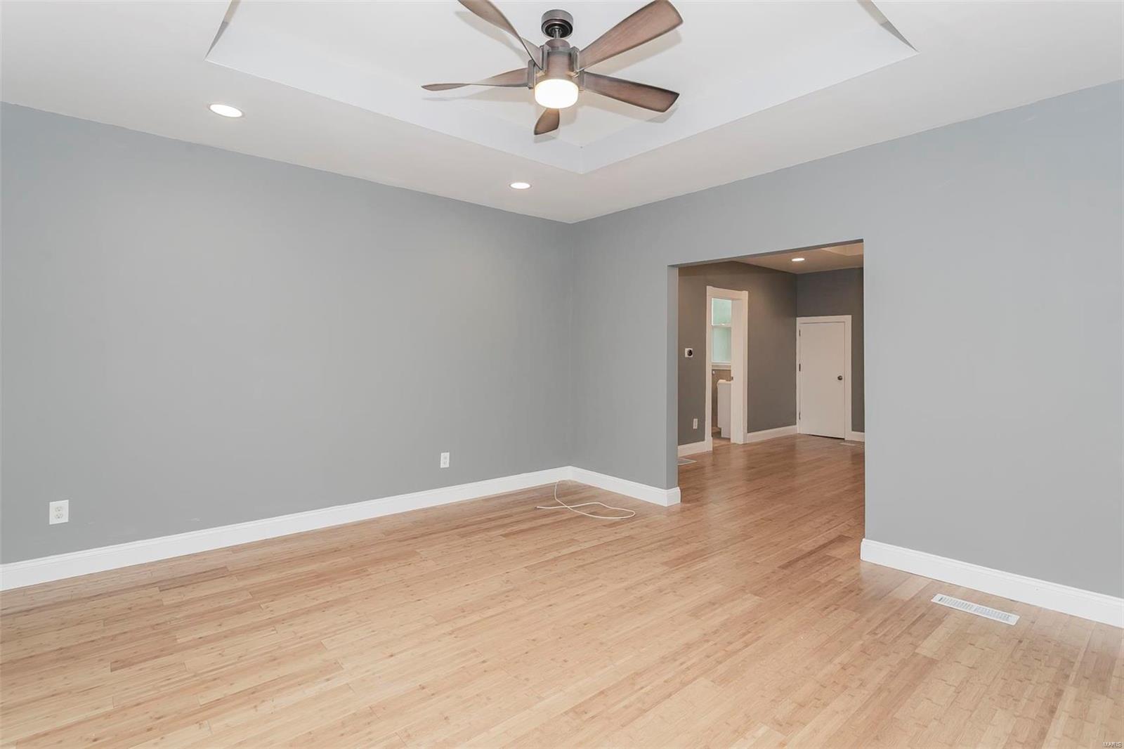 8014 Mathilda Avenue St. Louis, MO 63123 - Photo 15 of 41 Gallery Image 15